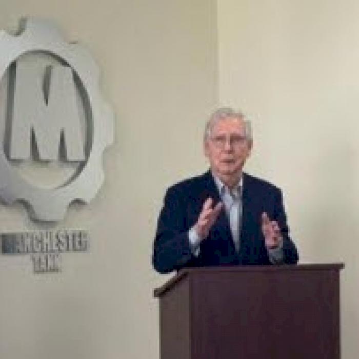 Manchester Tank Campbellsville welcomes Senator McConnell